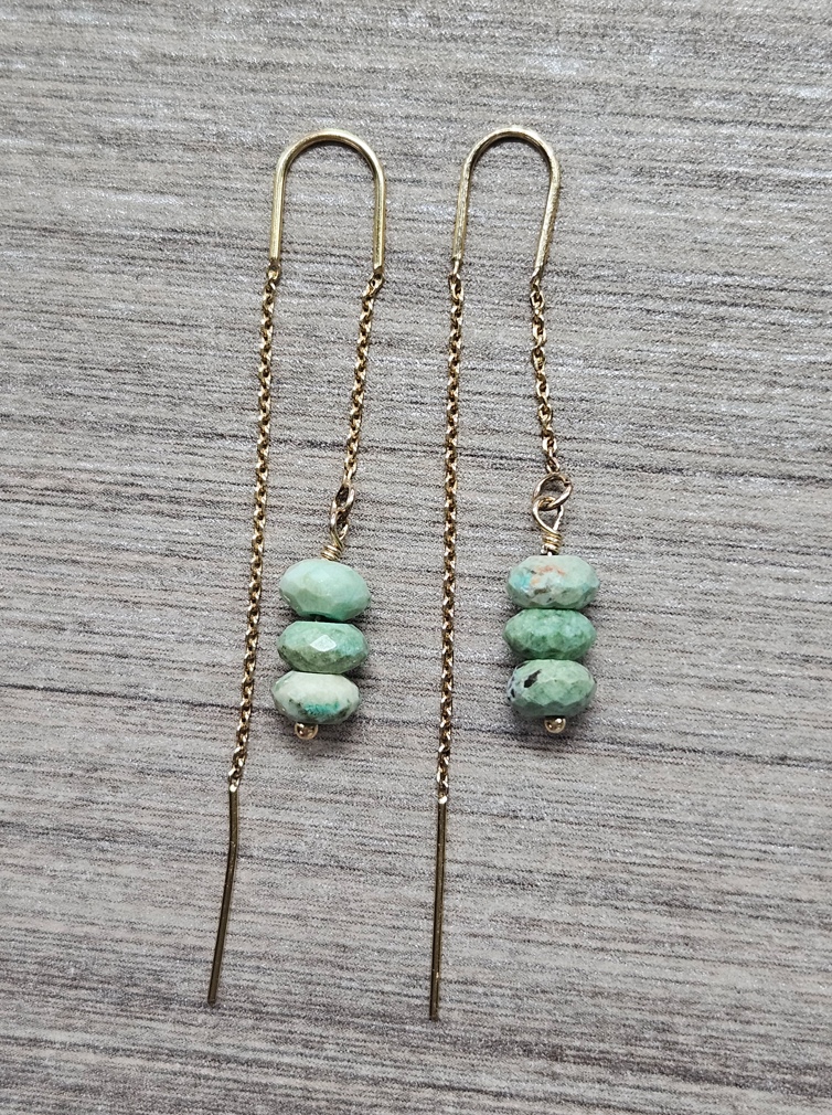 Doortrekoorbellen van Jeh Jewels met groene amazonite.